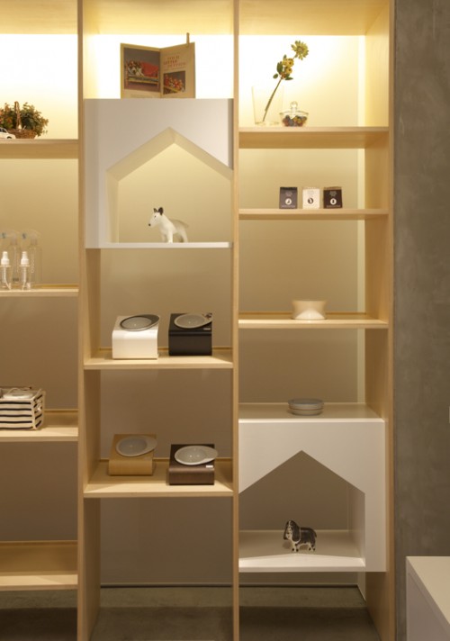 Chico Dog Shop Japan by Atelier Kuu