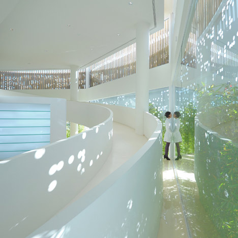 Placebo Pharmacy Design by KLab Architecture - Shop Design Gallery