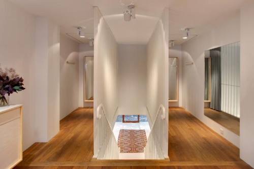 Bassike Fashion Store by Akin Creative