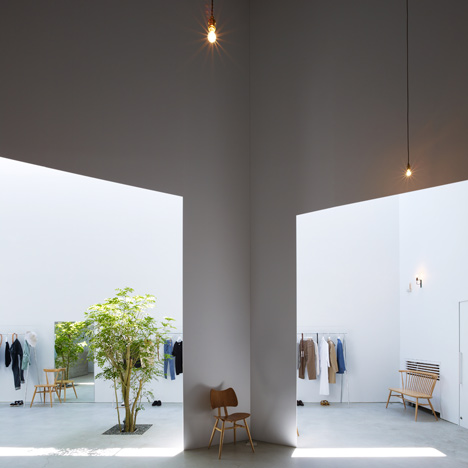52 Clothes Store Japan by Suppose Design Office