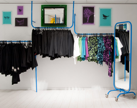 Air New Zealand Clothes Hangar Store by Gascoigne Associates