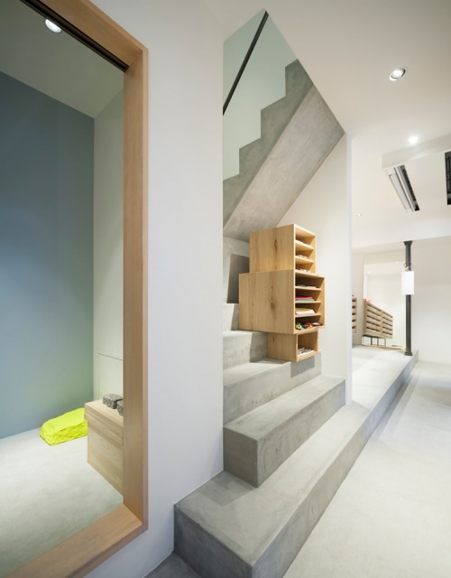 Otsuka Gofukuten Cloth Kyoto Shop Design