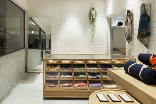 Otsuka Gofukuten Cloth Kyoto Shop Design